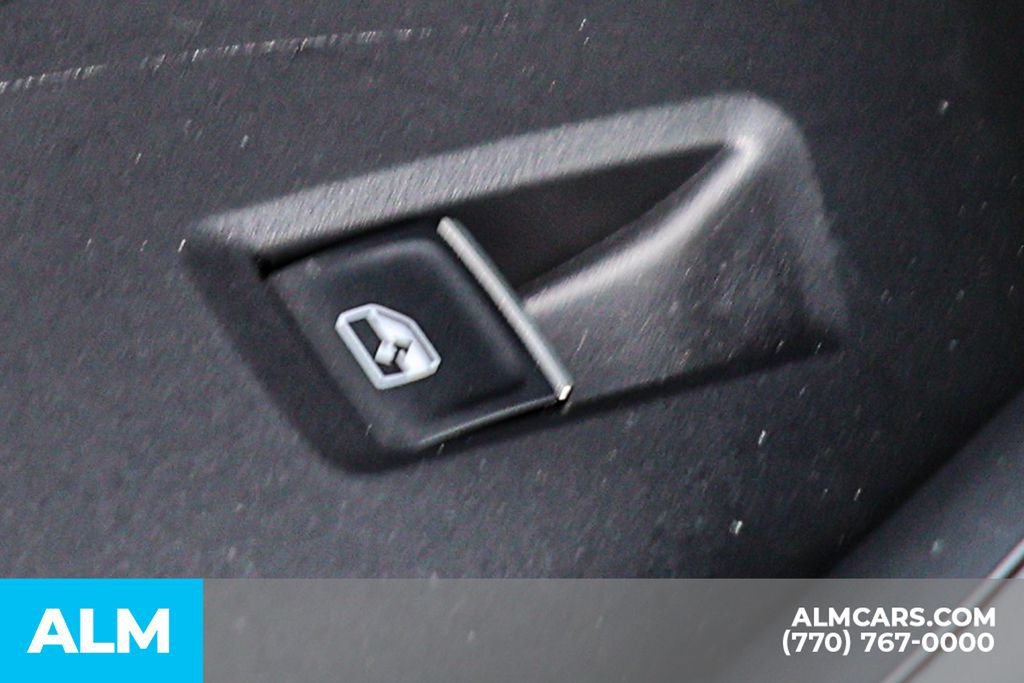 Used 2024 Volkswagen Jetta SE FWD image 47