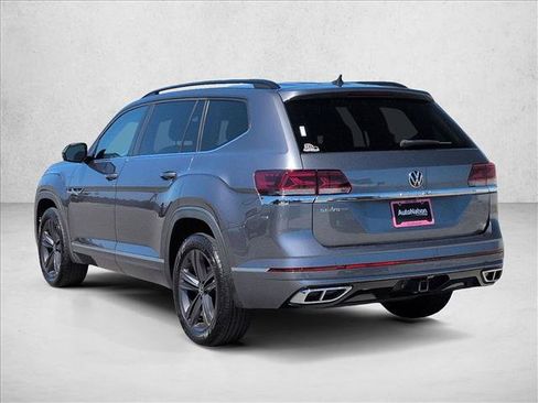 Used 2021 Volkswagen Atlas SE w/ Panoramic Sunroof Package FWD image 8