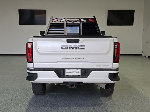 Used 2024 GMC Sierra 2500 Denali Ultimate AWD/4WD image 7