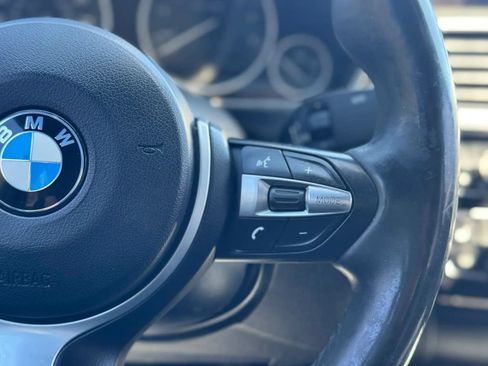 Used 2018 BMW 330i xDrive Sedan AWD/4WD image 22