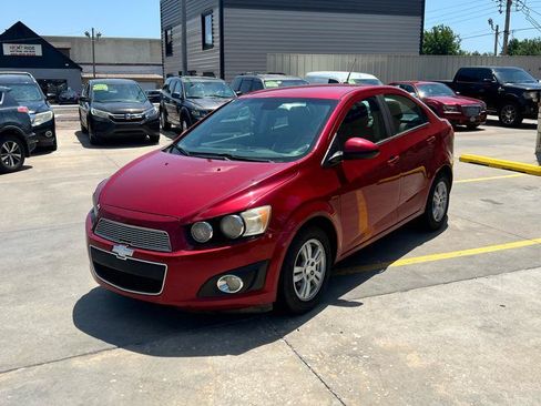 Used 2014 Chevrolet Sonic LT FWD image 5
