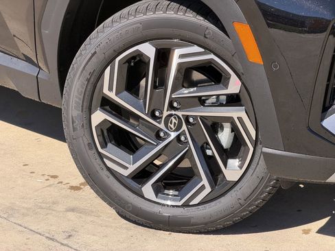 New 2026 Hyundai Tucson Limited image 9