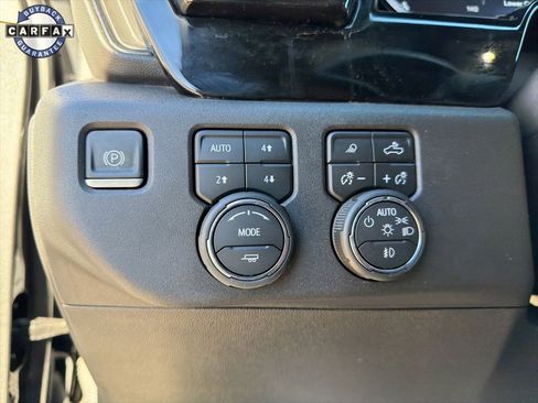 Used 2022 Chevrolet Silverado 1500 ZR2 image 31