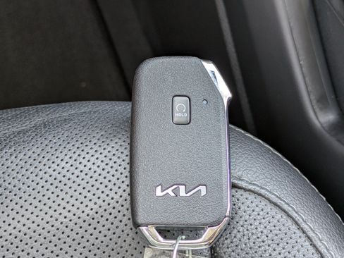 Certified 2022 Kia Telluride EX w/ EX Premium Package FWD image 31