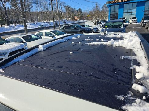 Used 2017 Jeep Renegade Latitude w/ Cold Weather Group image 6