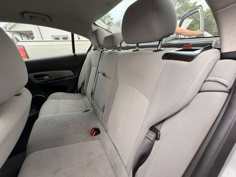 Used 2011 Chevrolet Cruze LT FWD image 15