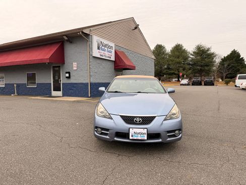 Used 2007 Toyota Solara SLE image 2