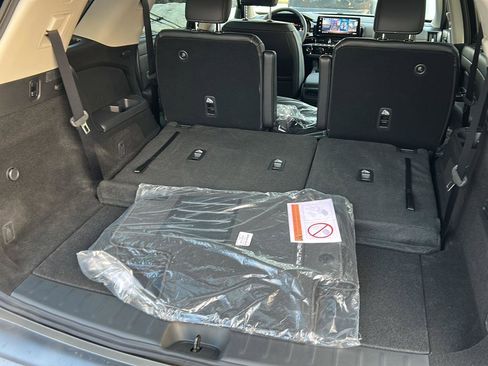 New 2026 Nissan Pathfinder SL AWD/4WD image 26
