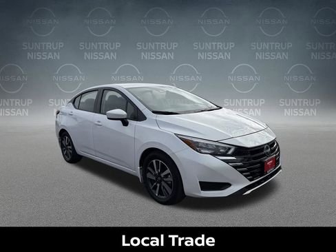 Certified 2025 Nissan Versa SV w/ Trunk Package image 9
