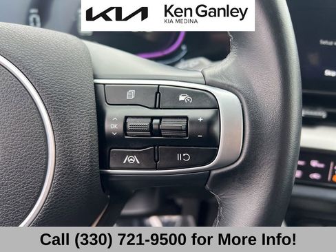 Certified 2025 Kia Sportage EX w/ Premium Package image 32