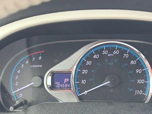 Used 2013 Toyota Sienna XLE FWD image 9