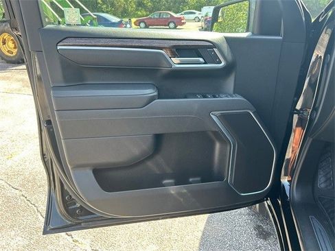 Used 2025 GMC Sierra 1500 Elevation image 19