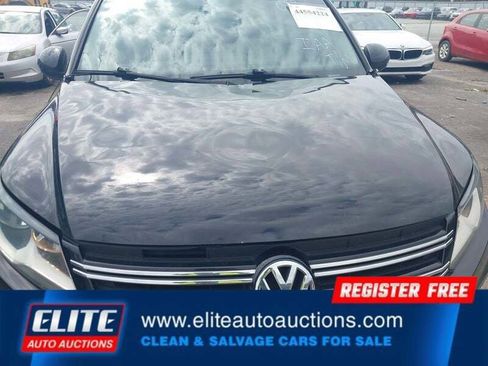 Used 2017 Volkswagen Tiguan S image 19