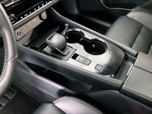 Used 2023 Nissan Rogue SL image 18