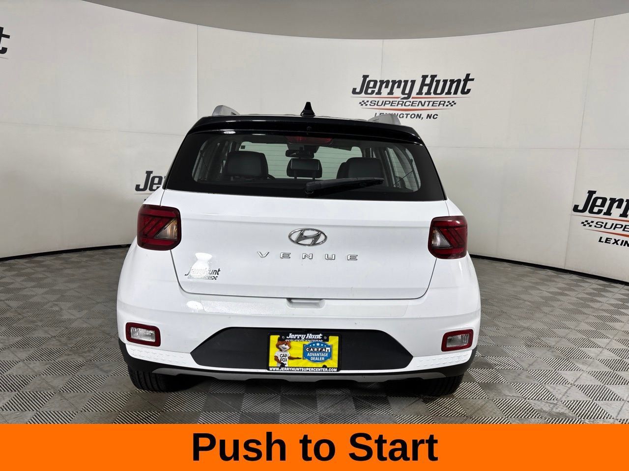 Used 2022 Hyundai Venue Limited FWD image 7