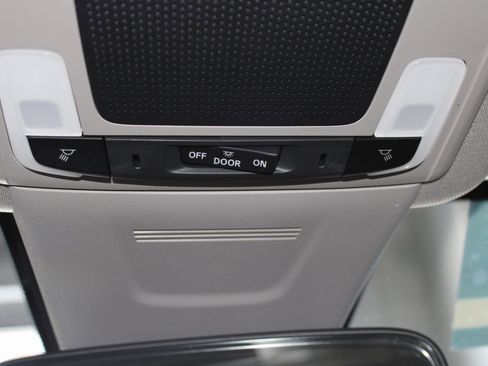 Used 2023 Honda CR-V LX image 35