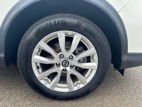 Used 2021 Nissan Rogue Sport S image 10