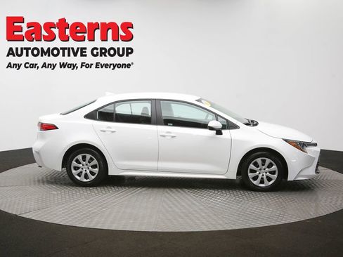 Used 2024 Toyota Corolla LE image 43