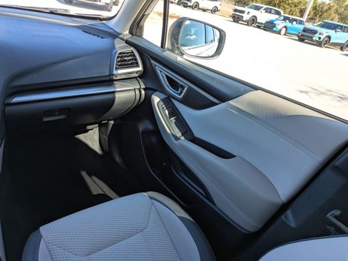 Used 2020 Subaru Forester Premium image 20