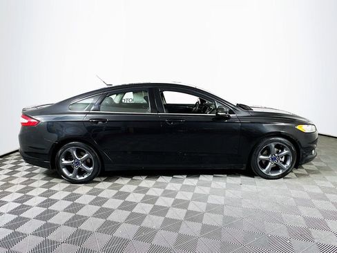 Used 2015 Ford Fusion SE w/ Equipment Group 201A image 8