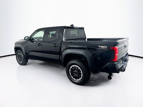 Used 2025 Toyota Tacoma TRD Off-Road image 5