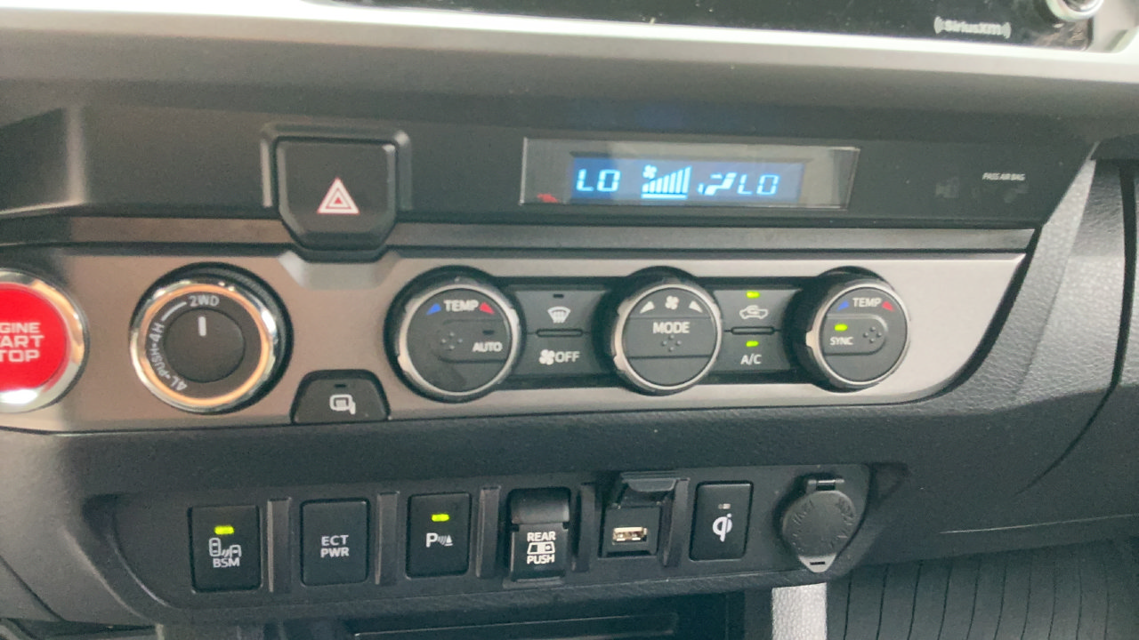 Used 2021 Toyota Tacoma TRD Sport w/ Technology Package AWD/4WD image 16