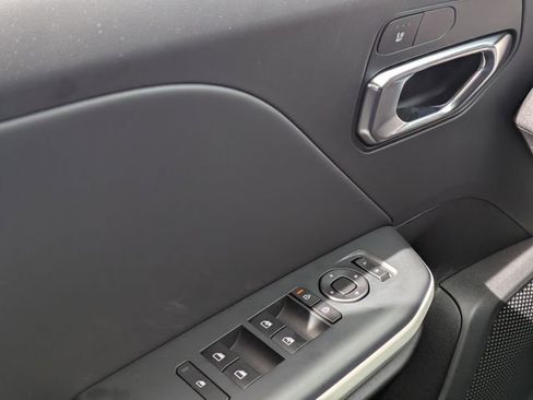 Certified 2025 Kia K4 GT-Line image 26