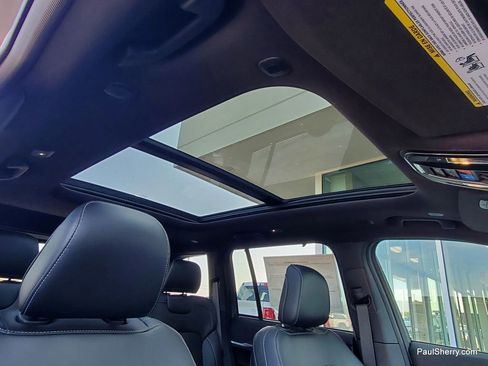 New 2025 Jeep Grand Cherokee Limited w/ Luxury Tech Group II image 40