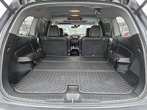 Used 2020 Honda Pilot Touring image 14
