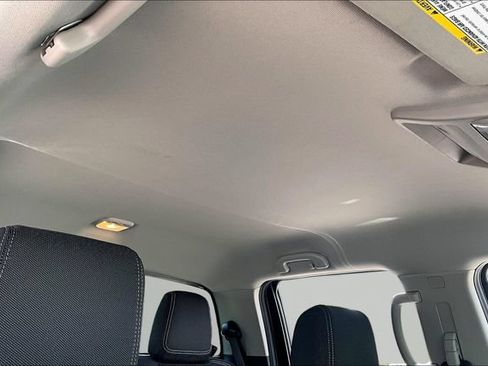 Used 2025 Nissan Frontier SV RWD image 25