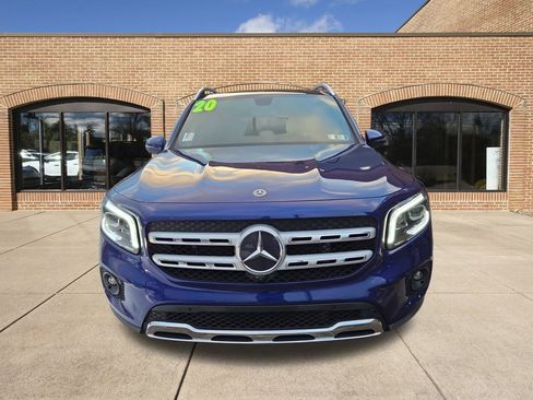 Used 2020 Mercedes-Benz GLB 250 4MATIC w/ Premium Package image 9