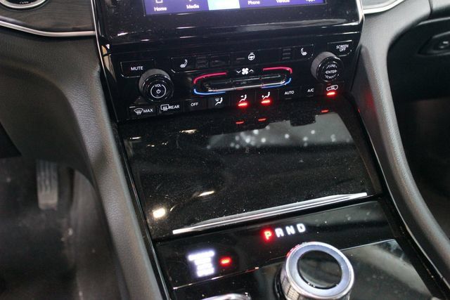 Used 2021 Jeep Grand Cherokee L Limited AWD/4WD image 20