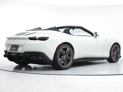 Certified 2025 Ferrari Roma Spider RWD image 3