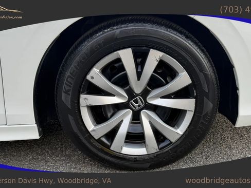 Used 2025 Honda Civic LX image 33