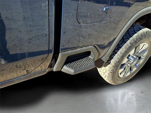 Used 2023 Chevrolet Silverado 2500 Custom w/ Custom Convenience Package image 13