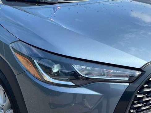 Certified 2023 Toyota Corolla Cross LE w/ Moonroof Package AWD/4WD image 11
