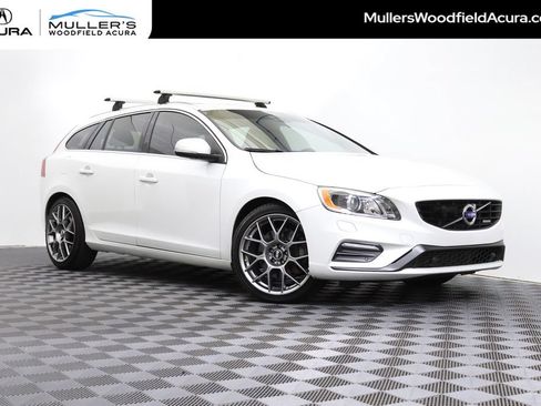 Used 2015 Volvo V60 T6 R-Design Platinum w/ Climate Package AWD/4WD image 1