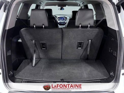 Used 2023 GMC Acadia SLT image 26