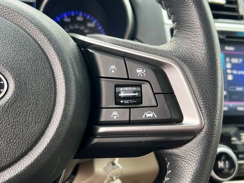 Used 2019 Subaru Outback 2.5i Premium image 18