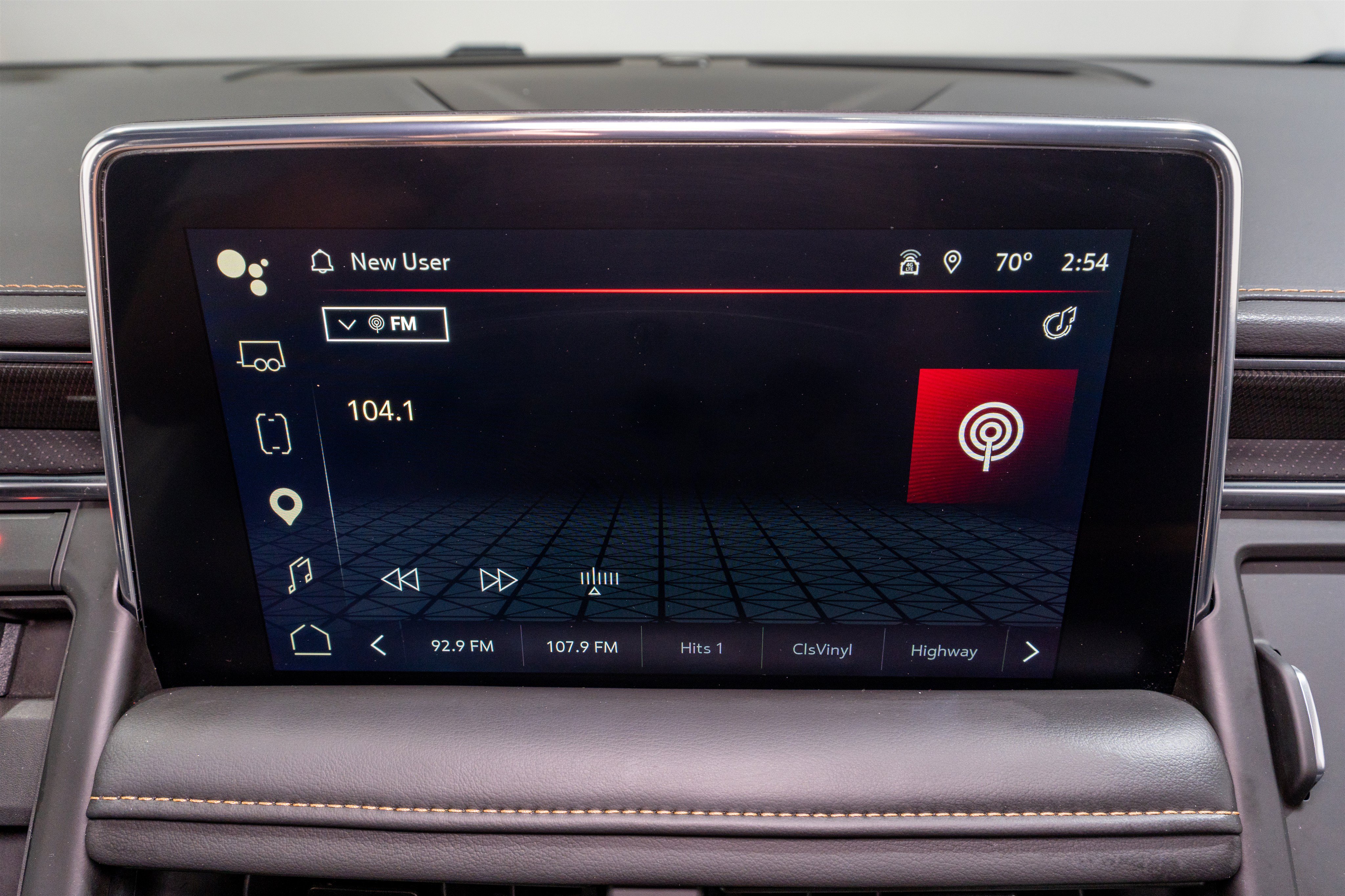 Used 2023 GMC Yukon XL AT4 AWD/4WD image 18
