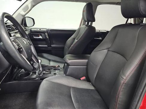 Used 2019 Toyota 4Runner TRD Off-Road Premium AWD/4WD image 16