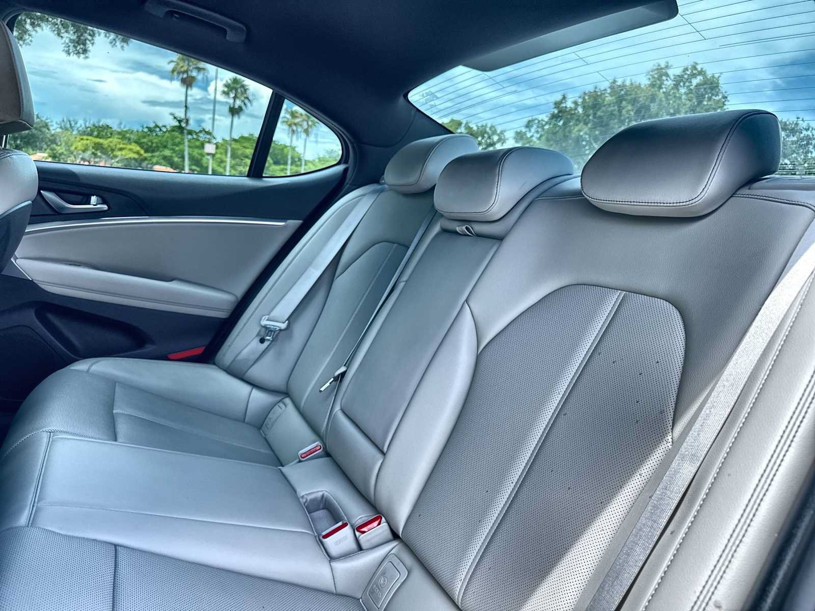 Used 2023 Genesis G70 2.0T RWD image 22