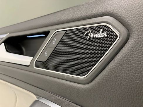 Used 2019 Volkswagen Tiguan SEL Premium R-Line AWD/4WD image 48