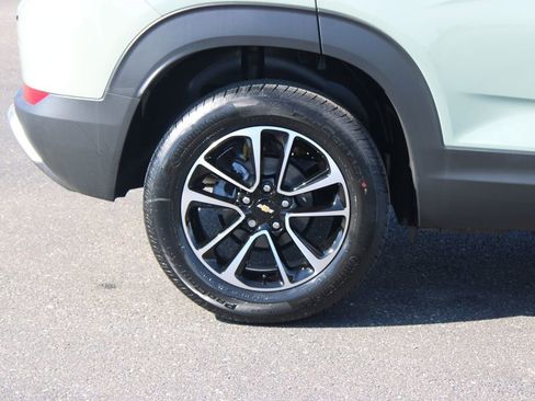New 2026 Chevrolet TrailBlazer LT FWD image 13