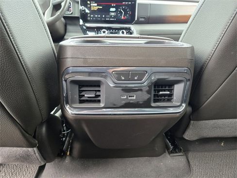 Used 2024 GMC Sierra 1500 Denali image 17