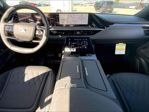 New 2026 INFINITI QX80 Autograph w/ Premium Cargo Package image 18