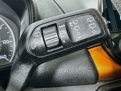 Used 2021 Ford EcoSport SE w/ SE Convenience Package FWD image 14