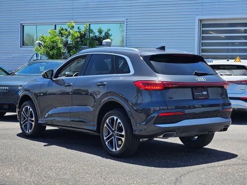 Used 2025 Audi Q5 Premium w/ Convenience Package AWD/4WD image 8