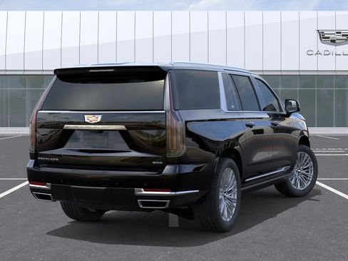 New 2026 Cadillac Escalade ESV Luxury AWD/4WD image 4