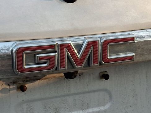 Used 2018 GMC Acadia Denali w/ Technology Package image 9